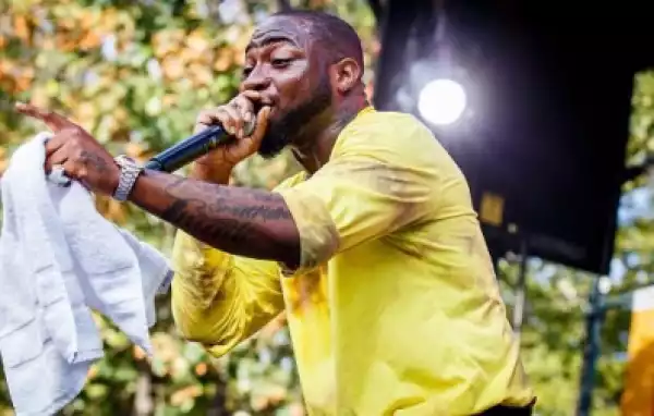 Thousands Of People Give Davido Presidential Welcome In Liberia